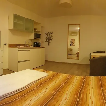 Apartment Monaco Studio